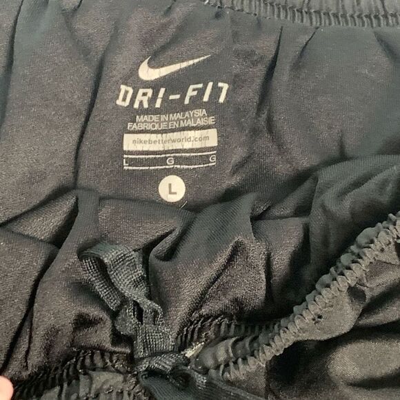 NIKE Athletic Lined Short Size Large - Picture 2 of 6